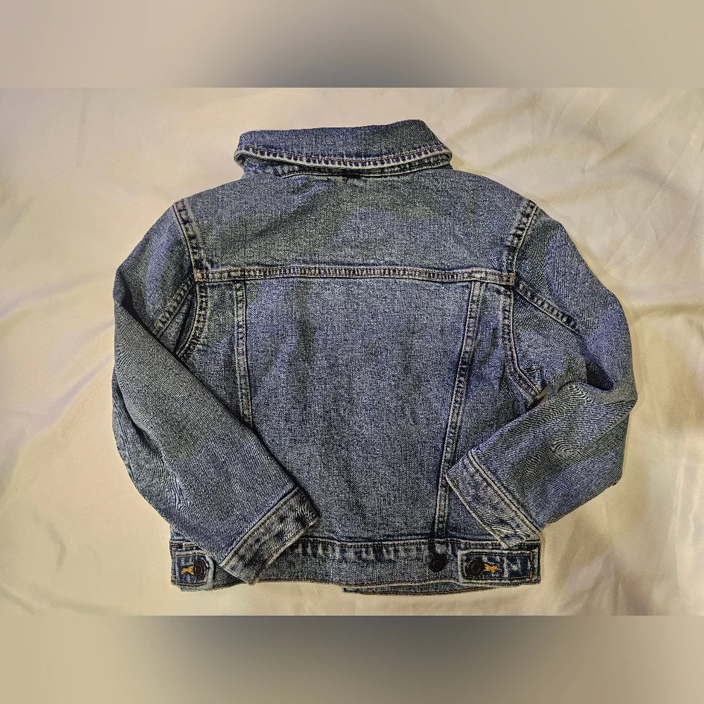 Old Navy Kids Classic Denim Jacket -  Small (6/7)